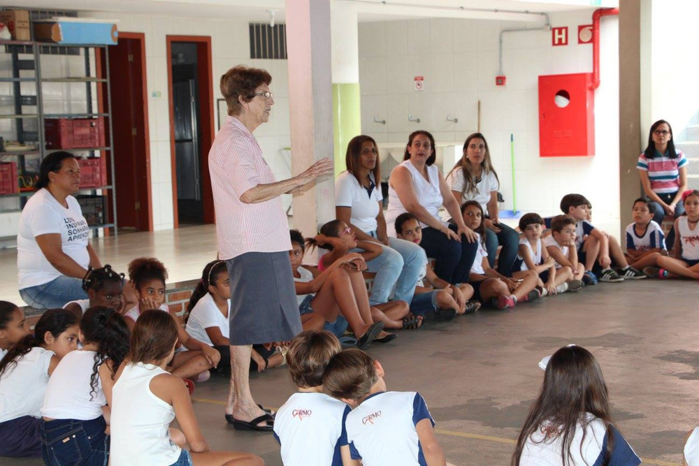 Col Gio Carmo Corrente Do Bem Do Ano Visita O Educand Rio